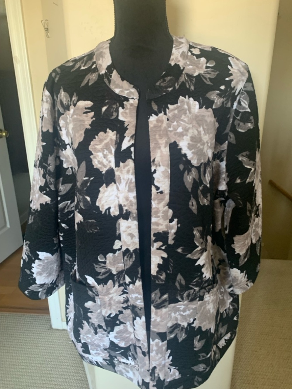 Isaac Mazrahi Black and White Floral Open-Front Jacket with Pale Taupe Blooms
